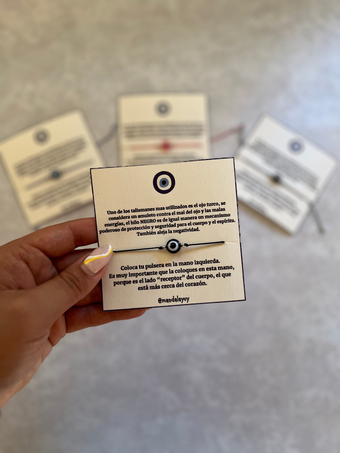 Pulseras con ojo turco - hilo fino