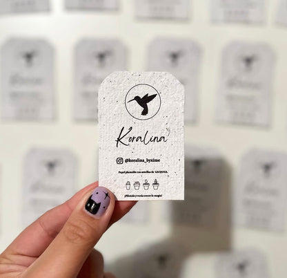 Tarjetas de papel reciclado plantable